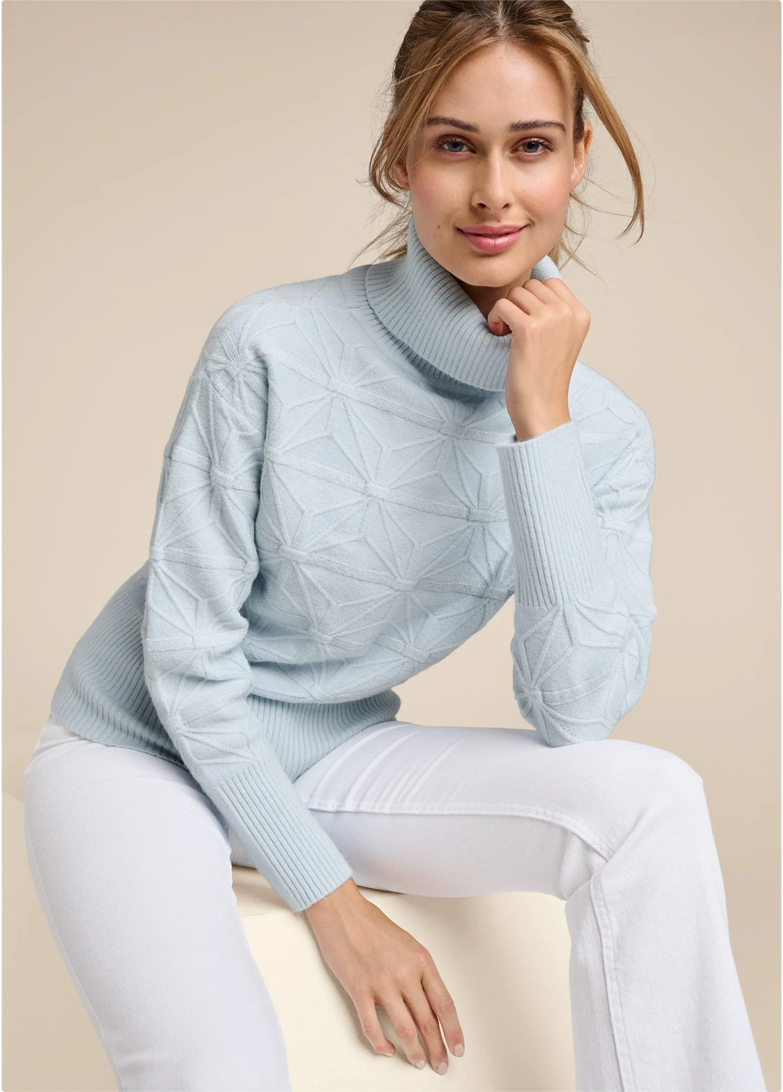 Diamond Cable Turtle Neck Sweater - Light Blue