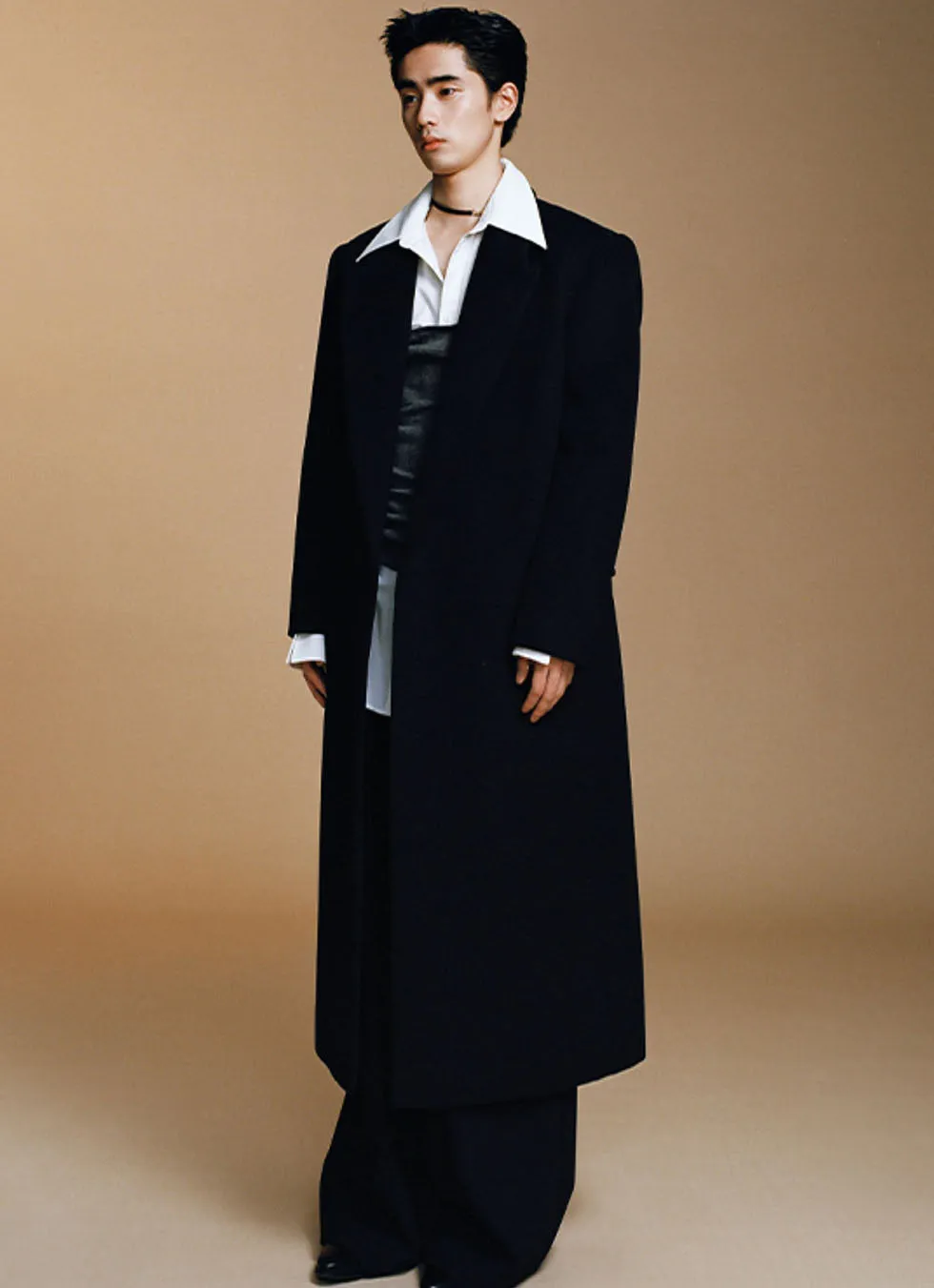 GUN lapel silhouette loose-fitting wool coat