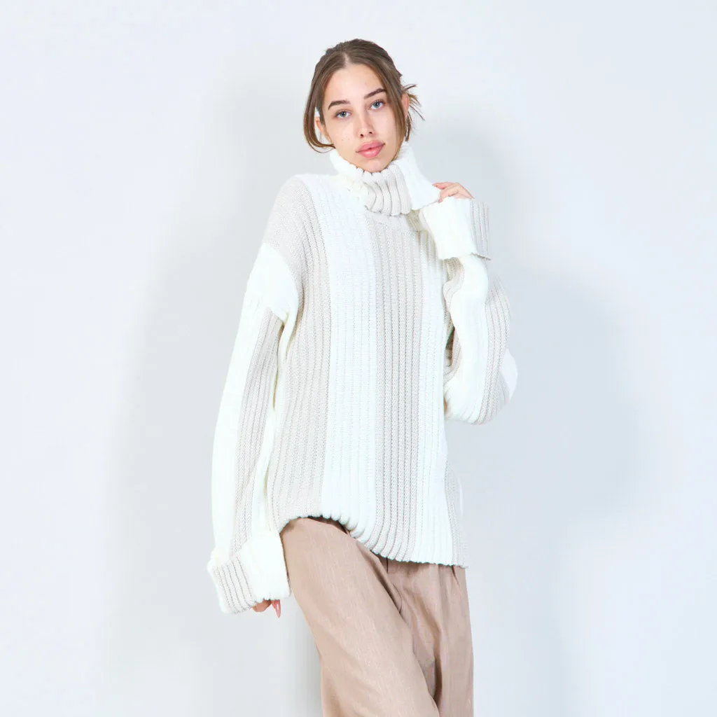 Ribbed turtleneck sweater with contrasting stripes wholesale