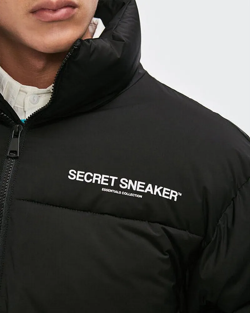 SSS ESSENTIALS PUFFER JACKET BLACK