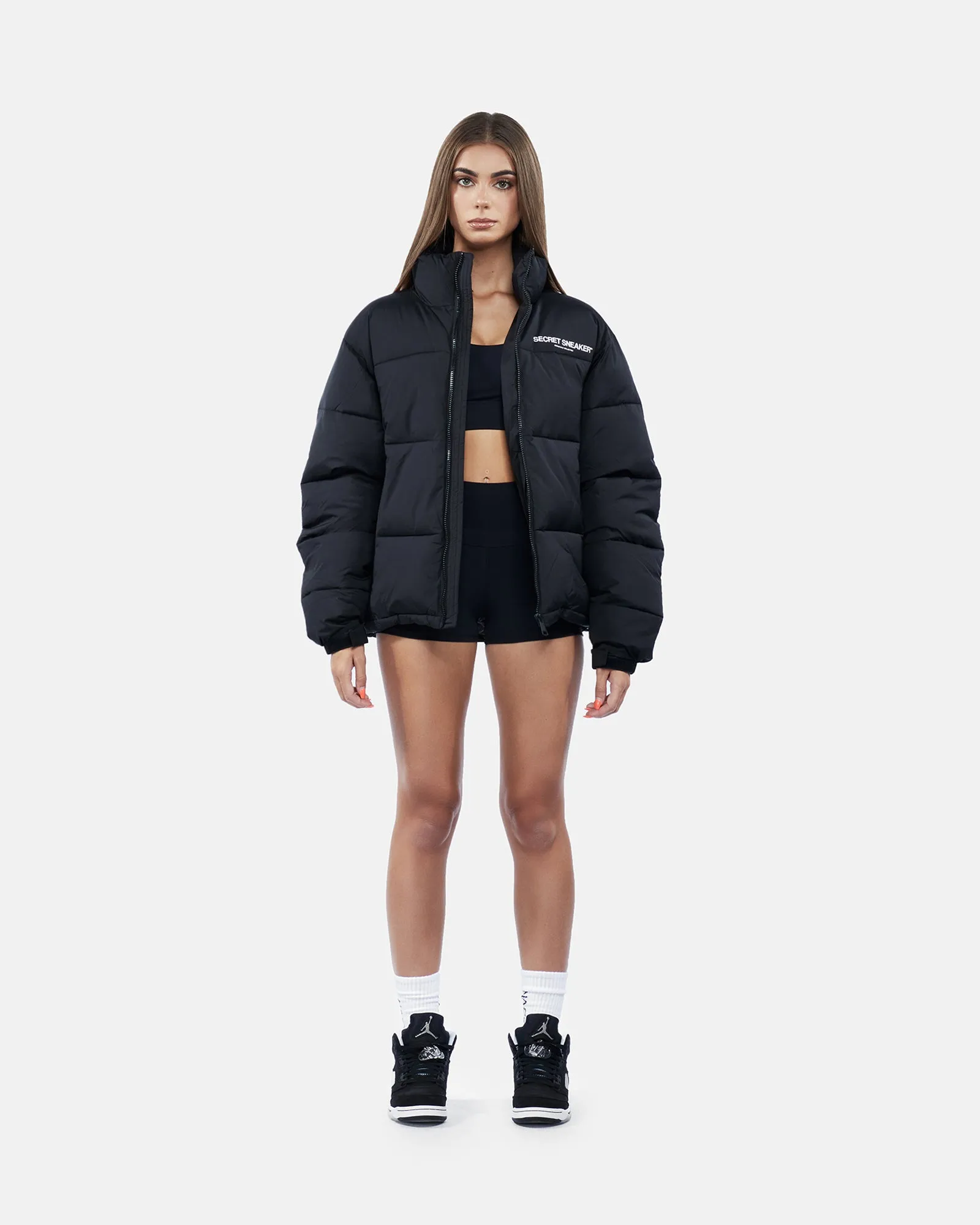 SSS ESSENTIALS PUFFER JACKET BLACK