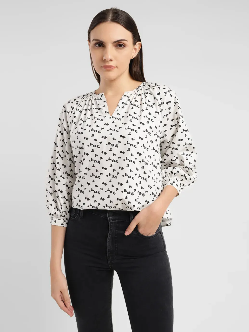 Women's Floral White Round Neck Top