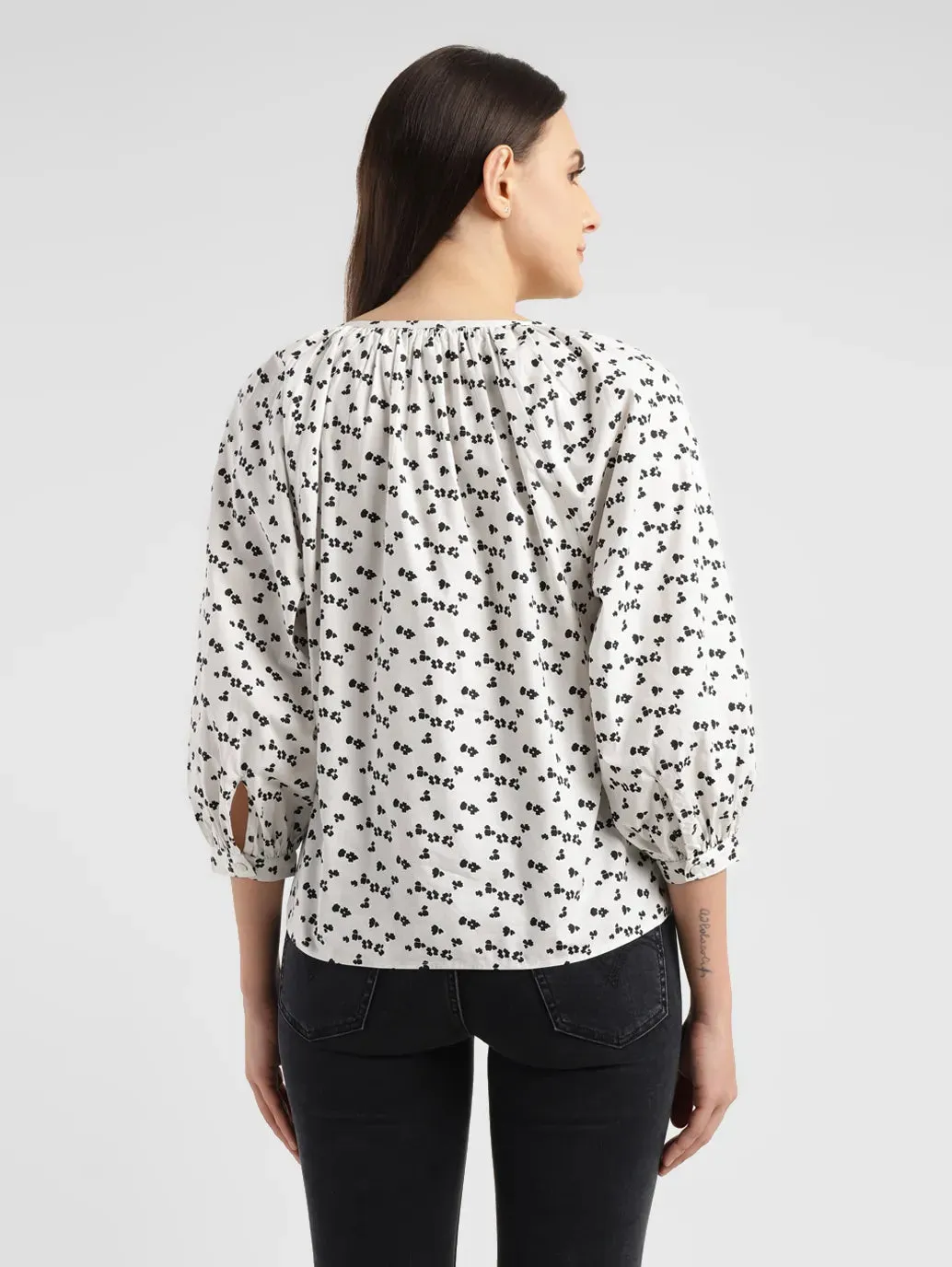 Women's Floral White Round Neck Top